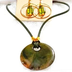 2472NE133 Handmade 2 Pc. Statement Green Necklace Set